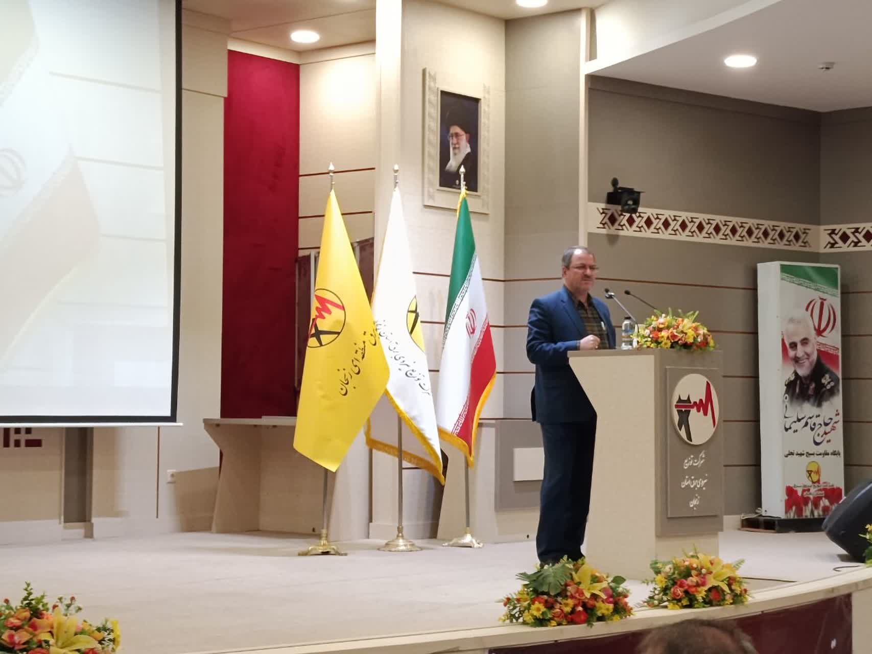 شتاب سرمایه‌گذاری در انرژی خورشیدی زنجان؛ ۵ نیروگاه جدید در راه اتصال به شبکه