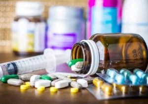 فروش دارو در مطب‌ها غیرقانونی است
