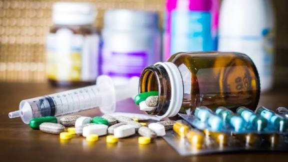 فروش دارو در مطب‌ها غیرقانونی است