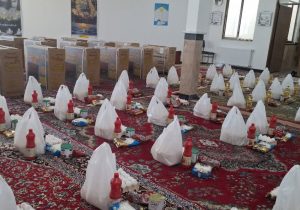 بسته‌های کمک مومنانه در خرم‌دره توزیع شد