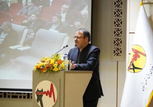 نقش موثر  نیروگاه‌های خورشیدی در تأمین برق مطمئن صنایع در ایام پیک بار   