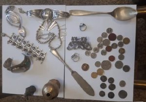 کشف اشیاء تاریخی از منزل سارق در شهرستان خدابنده