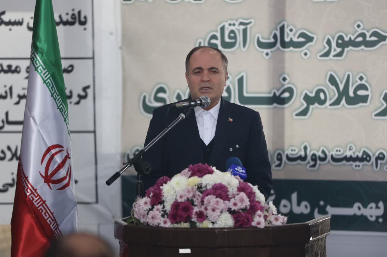 دولت چهاردهم با یکسان‌سازی نرخ ارز، گام بلندی در حمایت از تولید برداشت