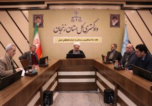 استفاده از امکانات و کمک‌های دولتی، شهرداری‌ها و شوراهای شهر برای تبلیغات در قانون ممنوع است