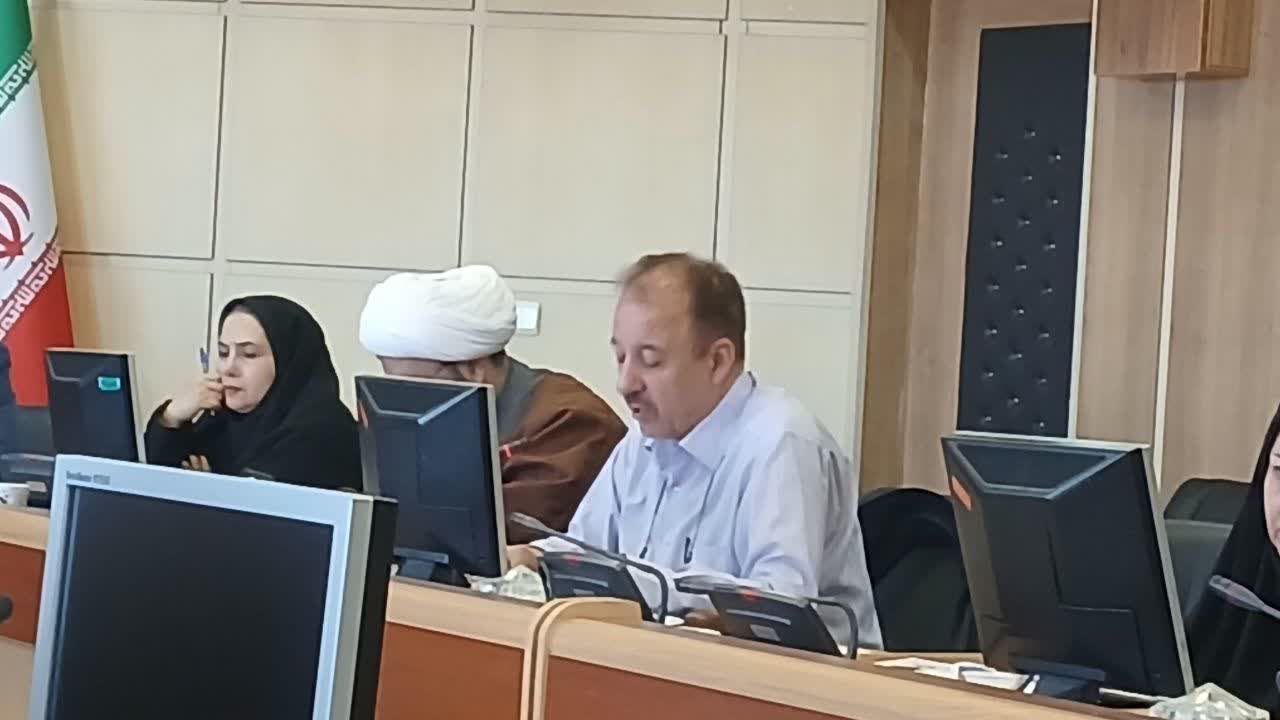 ۸۰ درصد سلامت مردم بیرون از بیمارستان‌ها رقم می‌خورد/ تمرکز ابهر بر نسخه «محله‌محور» برای کاهش نابرابری‌های سلامت