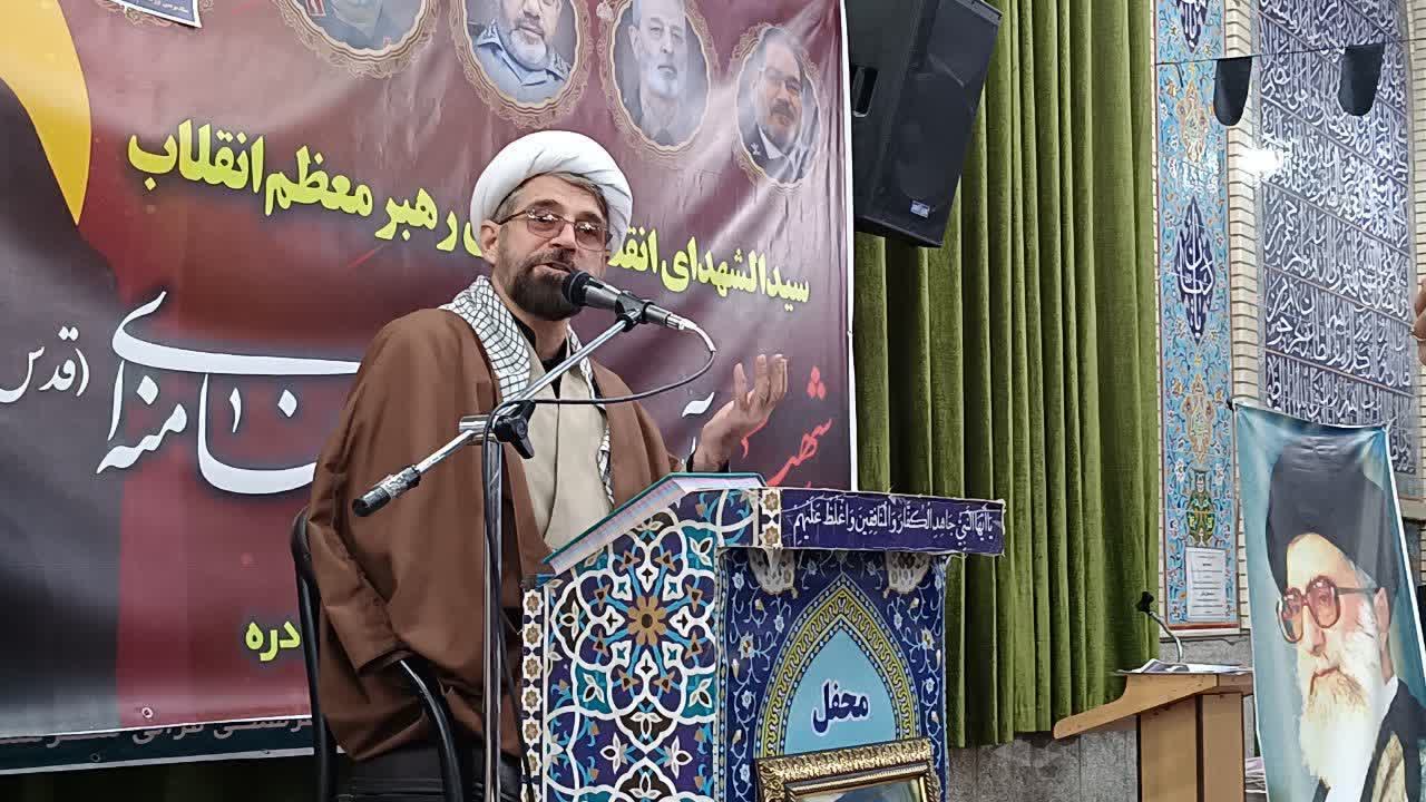 خون امام شهید، عامل اتحاد مقدس و اقتدار ایران اسلامی