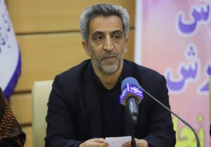 تکریم معلم تکریم آینده کشور است