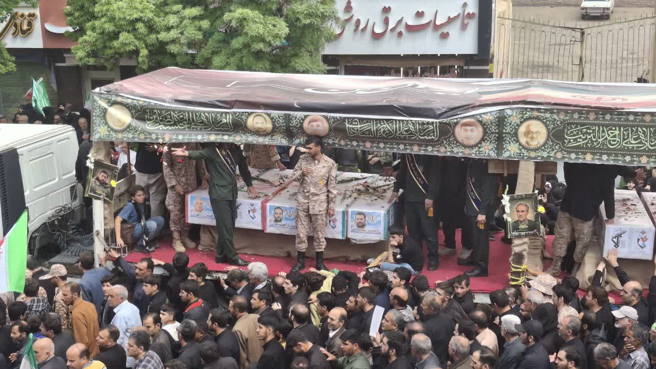 وداع باشکوه زنجانی‌ها با ۱۴ شهید «گردان تخریب»