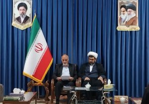 حفظ حرمت و منزلت معلمان باید محور سیاست‌گذاری‌ها در حوزه آموزش باشد