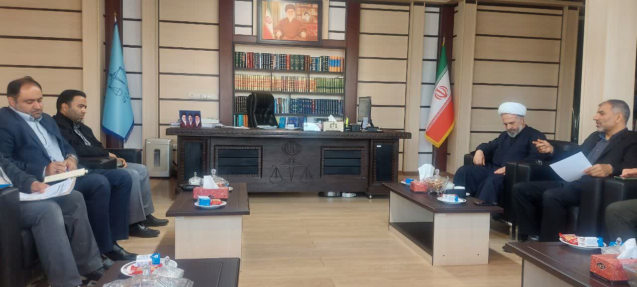 ضرورت تعیین و تکلیف وسایط نقلیه موجود در پارکینگ‌های زنجان