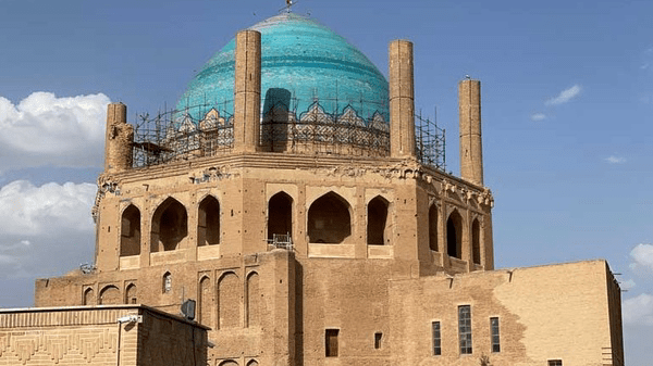 اشیای تاریخی گنبد سلطانیه ساماندهی می‌شود